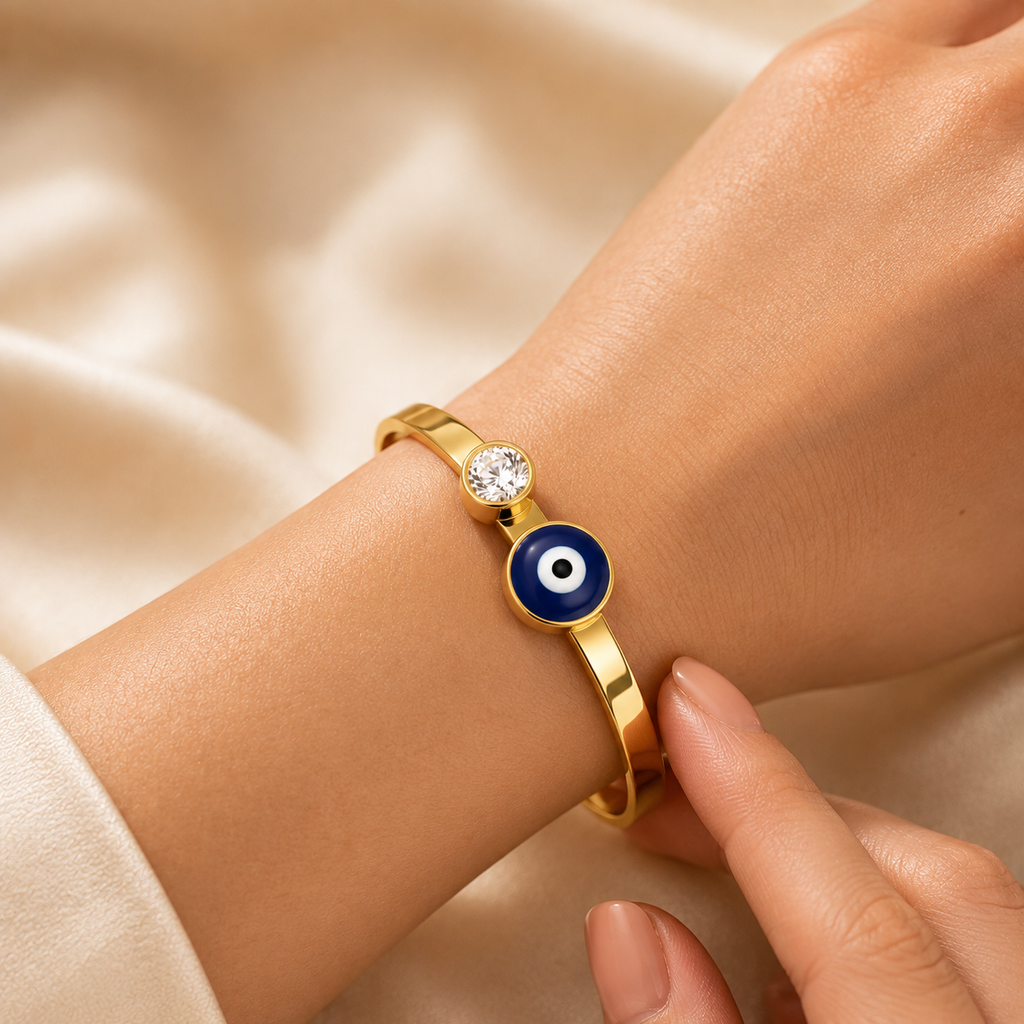 TEOT™ Emerald Luxe Bracelet & Gold-Plated Evil Eye Bracelet | Free Premium Jewelry box