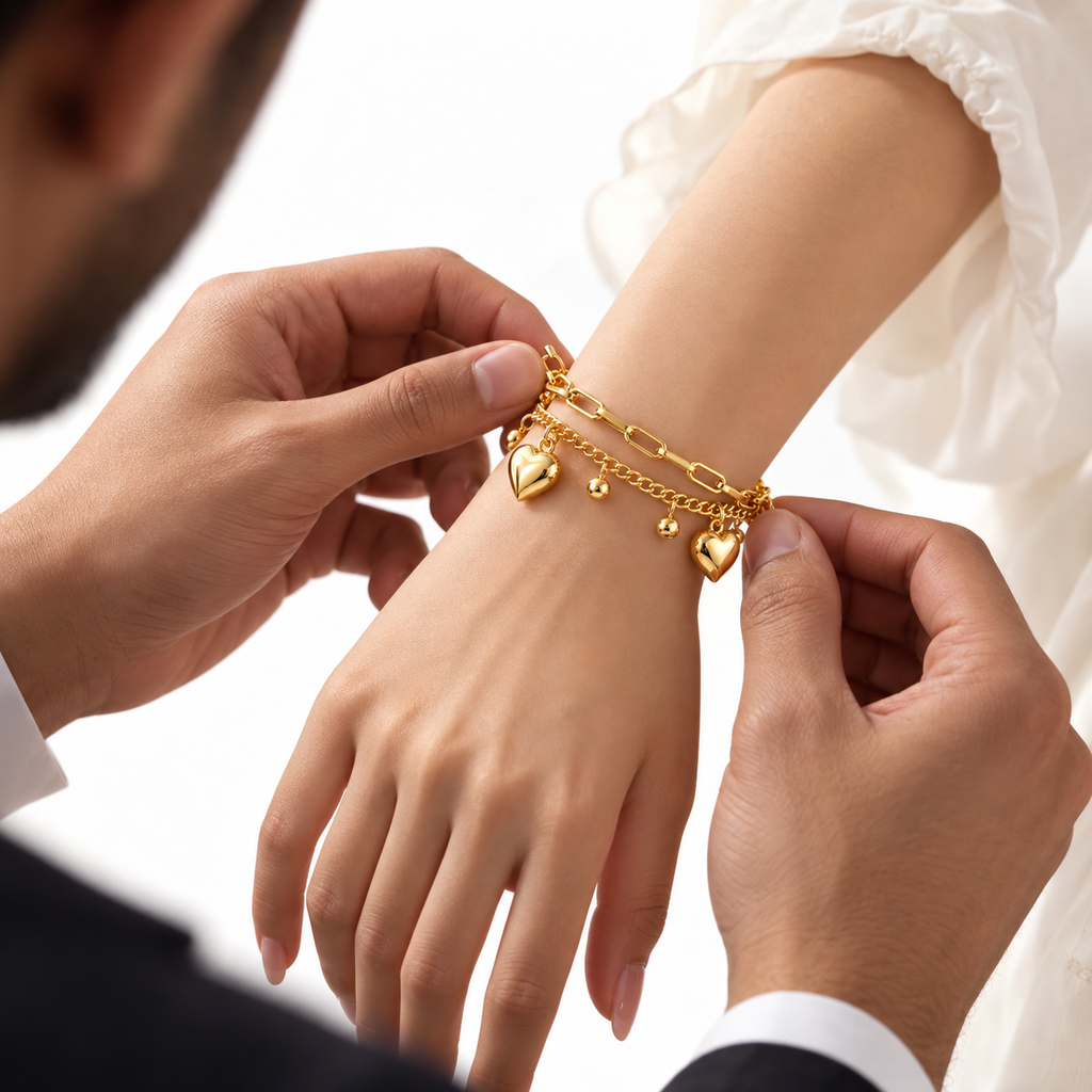 TEOT™  Golden Heart Charm Adjustable Bracelet | Free Premium Jewelry box