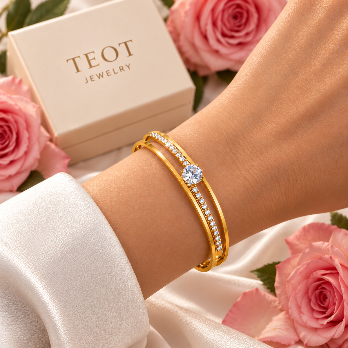 Élan Gold-Plated Adjustable Bracelet