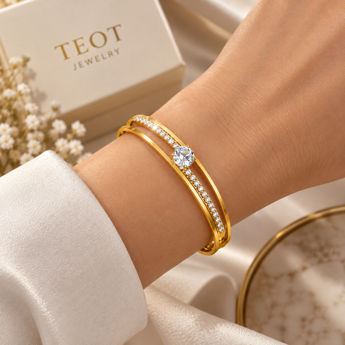 Élan Gold-Plated Adjustable Bracelet